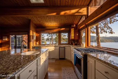 Kitchen - 3665 E Ogara Rd, Harrison, ID 83833 photo 7 of 7