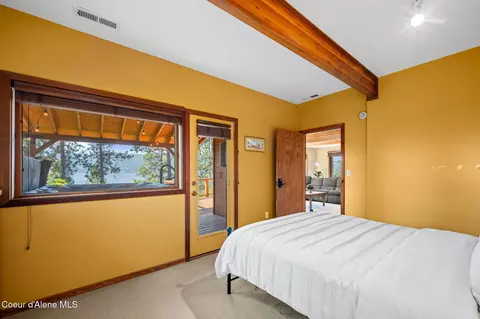 Bedroom - 3665 E Ogara Rd, Harrison, ID 83833 photo 6 of 9