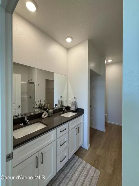 Bath - 5302 E Antares Ln, Post Falls, ID 83854 photo 1 of 4