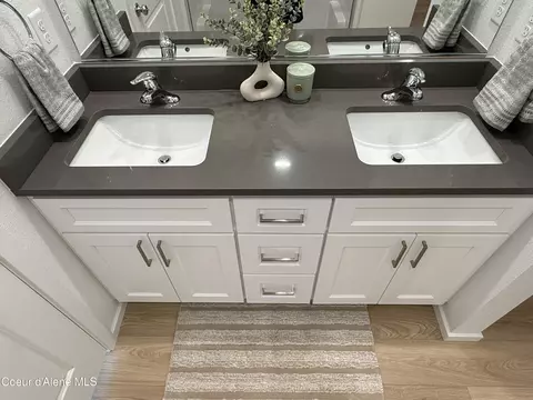 Bath - 5302 E Antares Ln, Post Falls, ID 83854 photo 3 of 4