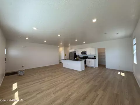 Living - 5302 E Antares Ln, Post Falls, ID 83854 photo 2 of 2