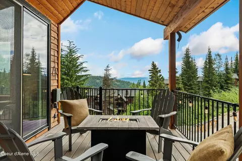 Exterior - 21 Harrison Ln, Sandpoint, ID 83864 photo 3 of 6