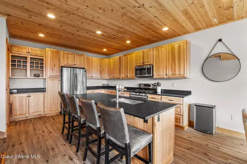 Kitchen - 21 Harrison Ln, Sandpoint, ID 83864 photo 1 of 4