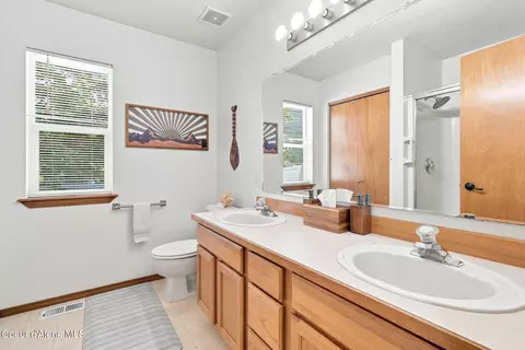 Bath - 3285 N Ping Rd, Post Falls, ID 83854 photo 1 of 3
