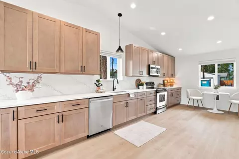 Kitchen - 307 E 10th Ave, Post Falls, ID 83854 photo 1 of 4