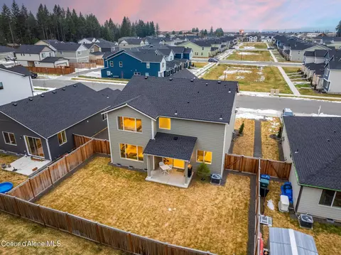 View/Area - 815 E Burdock Loop, Hayden, ID 83835 photo 2 of 16