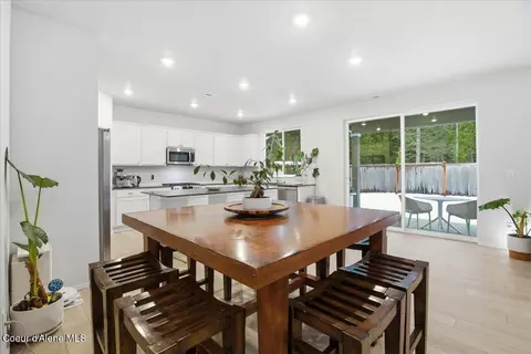 Dining - 815 E Burdock Loop, Hayden, ID 83835 photo 1 of 2