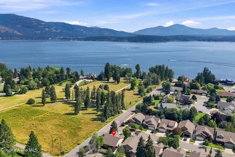 View/Area - 1402 River Rock Rd, Sandpoint, ID 83864 photo 2 of 5