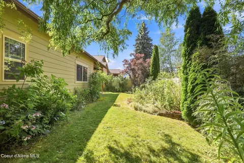 Exterior - 1402 River Rock Rd, Sandpoint, ID 83864 photo 6 of 9