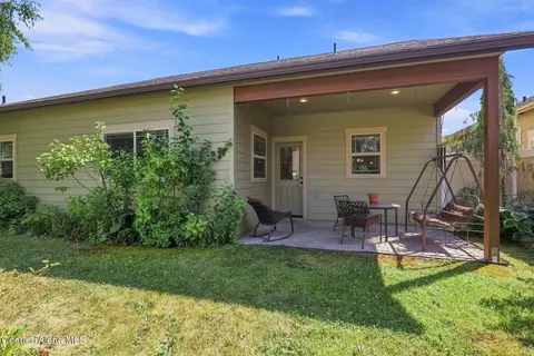 Exterior - 1402 River Rock Rd, Sandpoint, ID 83864 photo 4 of 9