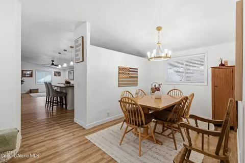 Dining - 16020 E 5th St, Bayview, ID 83803 photo 3 of 3