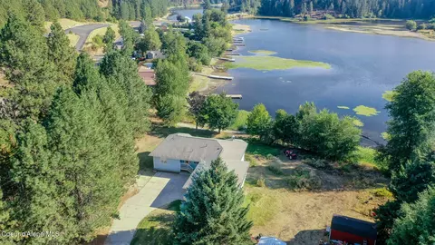 6612 W Salishan Way, Spirit Lake, ID 83869