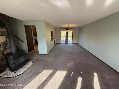 Living - 409 Emerald Dr, Kellogg, ID 83837 photo 1 of 4