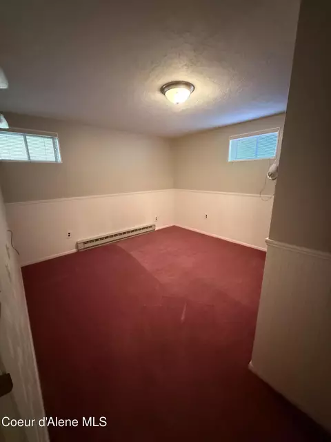 Bedroom - 409 Emerald Dr, Kellogg, ID 83837 photo 6 of 7