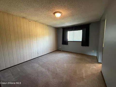 Bedroom - 409 Emerald Dr, Kellogg, ID 83837 photo 5 of 7