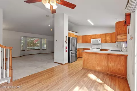 Kitchen - 5058 E Mossberg Cir, Post Falls, ID 83854 photo 3 of 6