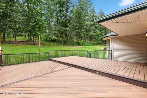 Exterior - 11074 W Riverview Dr, Post Falls, ID 83854 photo 2 of 6