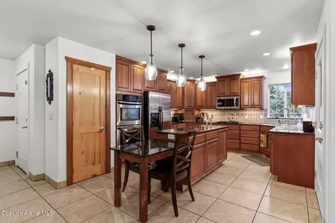 Kitchen - 11074 W Riverview Dr, Post Falls, ID 83854 photo 1 of 3