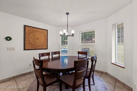 Dining - 11074 W Riverview Dr, Post Falls, ID 83854 photo 2 of 2