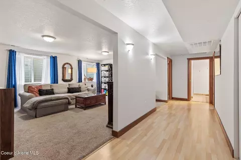 Entry Way - 11074 W Riverview Dr, Post Falls, ID 83854 photo 2 of 2