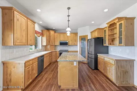 Kitchen - 2924 N Distant Star Rd, Post Falls, ID 83854 photo 2 of 8
