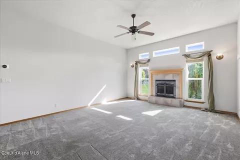 Living - 2924 N Distant Star Rd, Post Falls, ID 83854 photo 2 of 7