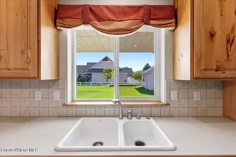 Kitchen - 2924 N Distant Star Rd, Post Falls, ID 83854 photo 8 of 8
