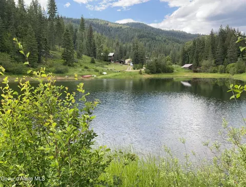 880 Abbey Rd, Saint Maries, ID 83861