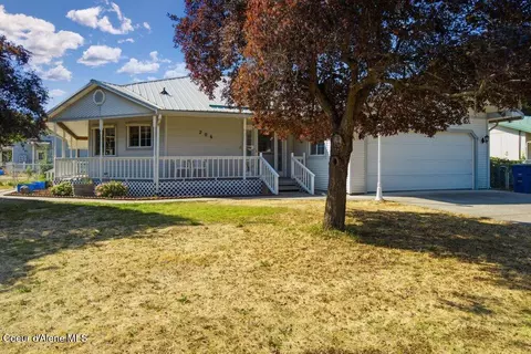 Exterior - 206 E 11th Ave, Post Falls, ID 83854 photo 2 of 4