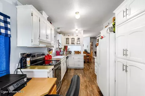 Kitchen - 58 Whitetail Loop, Kingston, ID 83839 photo 2 of 3