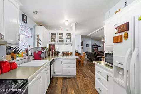 Kitchen - 58 Whitetail Loop, Kingston, ID 83839 photo 3 of 3