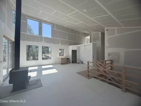 Living - 787 Delaney Dr, Sagle, ID 83860 photo 1 of 4