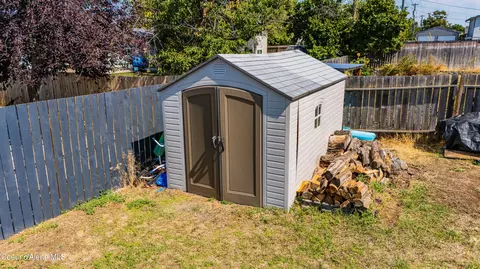 Exterior - 1515 E Park Ln, Post Falls, ID 83854 photo 3 of 6