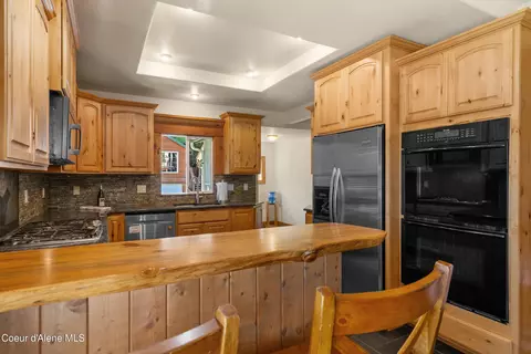 Kitchen - 503 Main St, Kellogg, ID 83837 photo 4 of 5