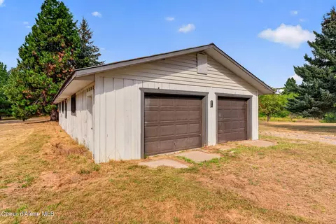 Exterior - 76 Tower Rd, Naples, ID 83847 photo 9 of 14