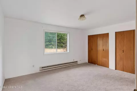 Bedroom - 76 Tower Rd, Naples, ID 83847 photo 1 of 7