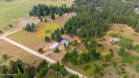 View/Area - 76 Tower Rd, Naples, ID 83847 photo 2 of 3