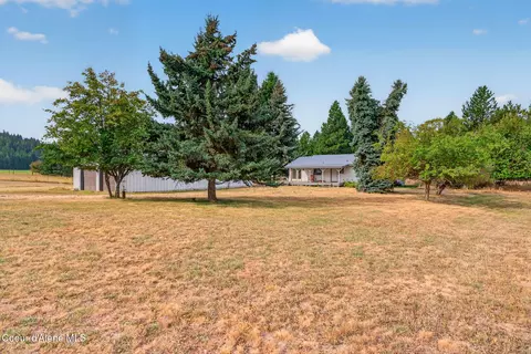 Exterior - 76 Tower Rd, Naples, ID 83847 photo 10 of 14