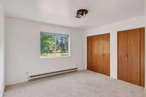Bedroom - 76 Tower Rd, Naples, ID 83847 photo 5 of 7