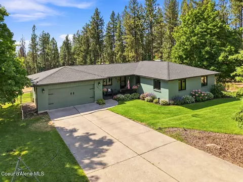 16510 W Hollister Hills Dr, Hauser, ID 83854