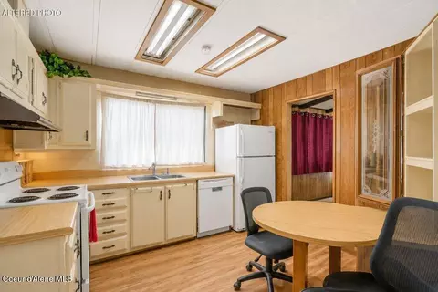 Kitchen - 415 S Olive Ave, Sandpoint, ID 83864 photo 1 of 1