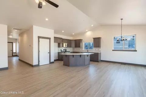 Living - 4475 E Savea Ln, Post Falls, ID 83854 photo 2 of 2