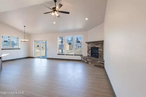 Living - 4475 E Savea Ln, Post Falls, ID 83854 photo 1 of 2