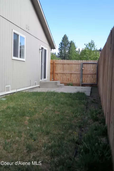 Exterior - 4072 E 2nd Ave, Post Falls, ID 83854 photo 3 of 3