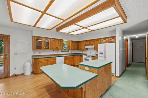 4585 E Alpine Dr, Post Falls, ID 83854 photo 9