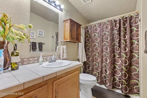 Bath - 2203 W Jester Way, Post Falls, ID 83854 photo 2 of 2