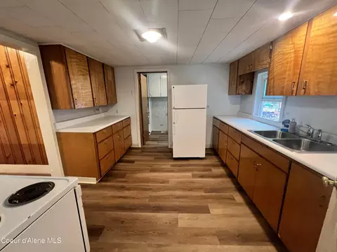 Kitchen - 254 Copper St, Mullan, ID 83846 photo 3 of 3
