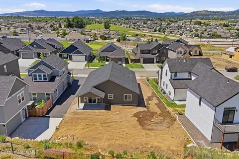 View/Area - 3476 N Blaze Loop, Post Falls, ID 83854 photo 2 of 3