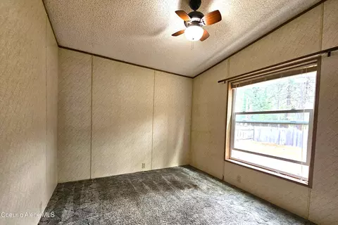 Bedroom - 122 2nd Ave, Wallace, ID 83873 photo 3 of 6