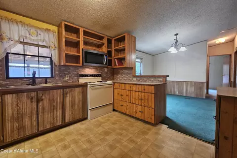 Kitchen - 122 2nd Ave, Wallace, ID 83873 photo 2 of 3